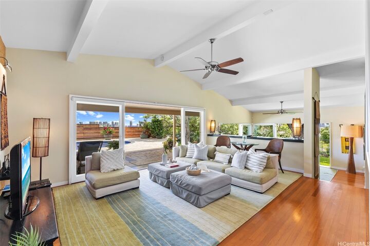 Property Photo:  2055 Alihilani Place  HI 96822 