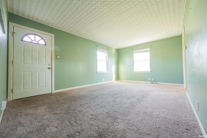 Property Photo:  2205 S Vine Street  IN 47302 