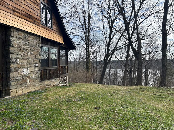 Property Photo:  5 Riverby Lane  NY 12493 