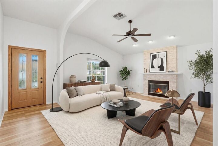 Property Photo:  1436 Watermill Circle  FL 34689 