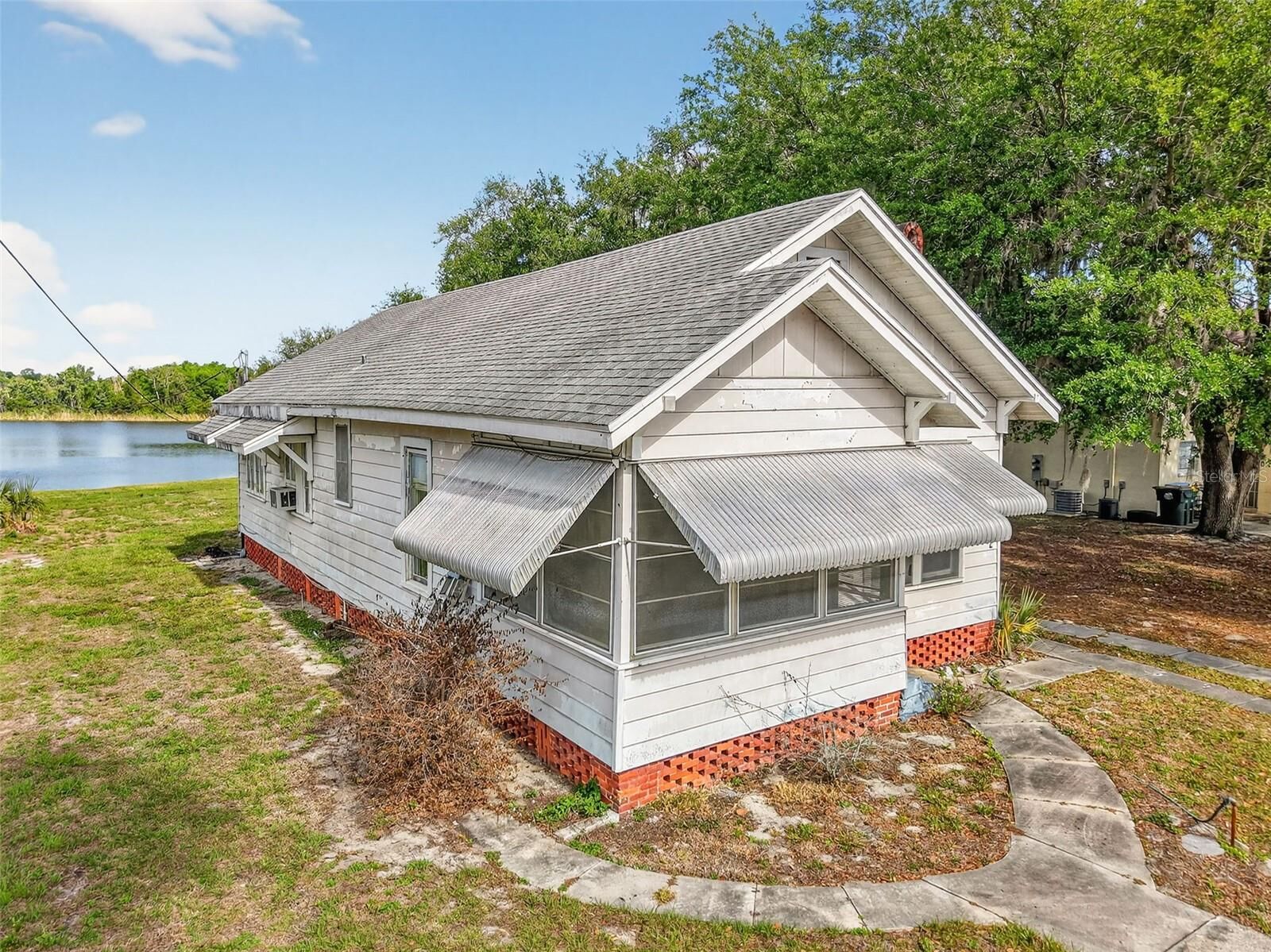 Property Photo:  272 S Central/Sr19s Avenue  FL 32784 