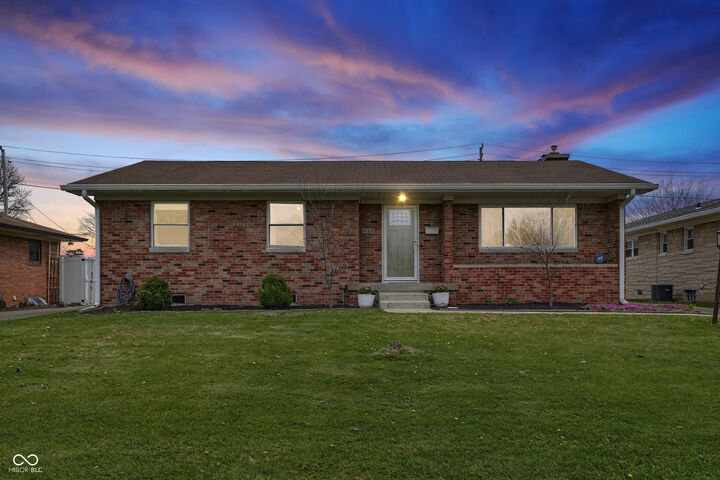 Property Photo:  1123 N Audubon Road  IN 46219 