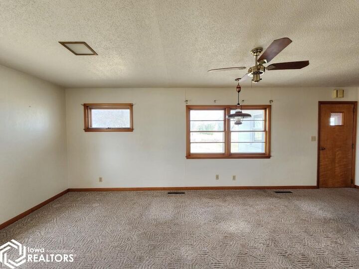 Property Photo:  2388 Raven Avenue  IA 50475 