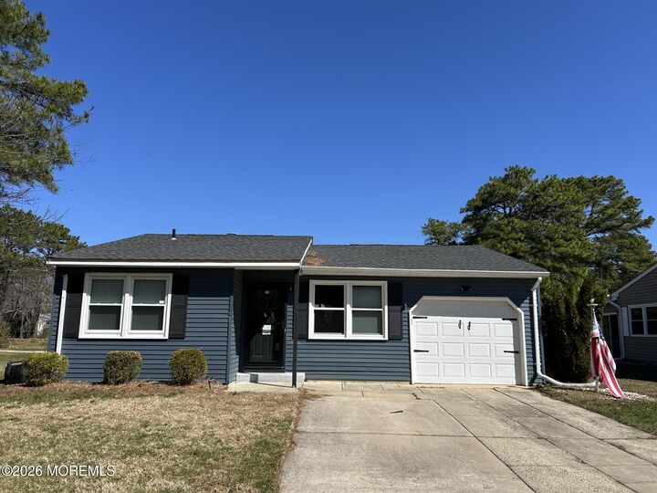 Property Photo:  19 Attleboro Lane  NJ 08759 