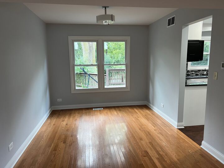 Property Photo:  926 Aspen Drive  IL 60148 