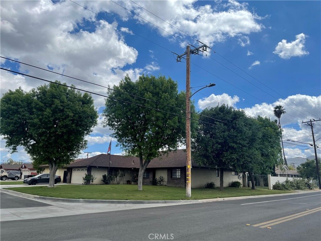 Property Photo:  41257 Plumrose  CA 92544 