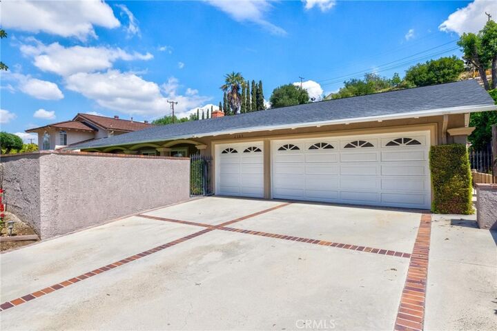 Property Photo: 2504 Sarandi Grande CA 91745