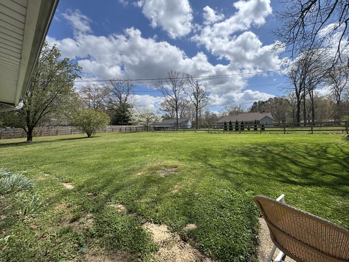 Property Photo: 105 Inglewood Dr TN 37388