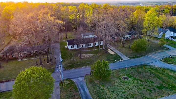 Property Photo:  331 Hilltop Dr  TN 37160 