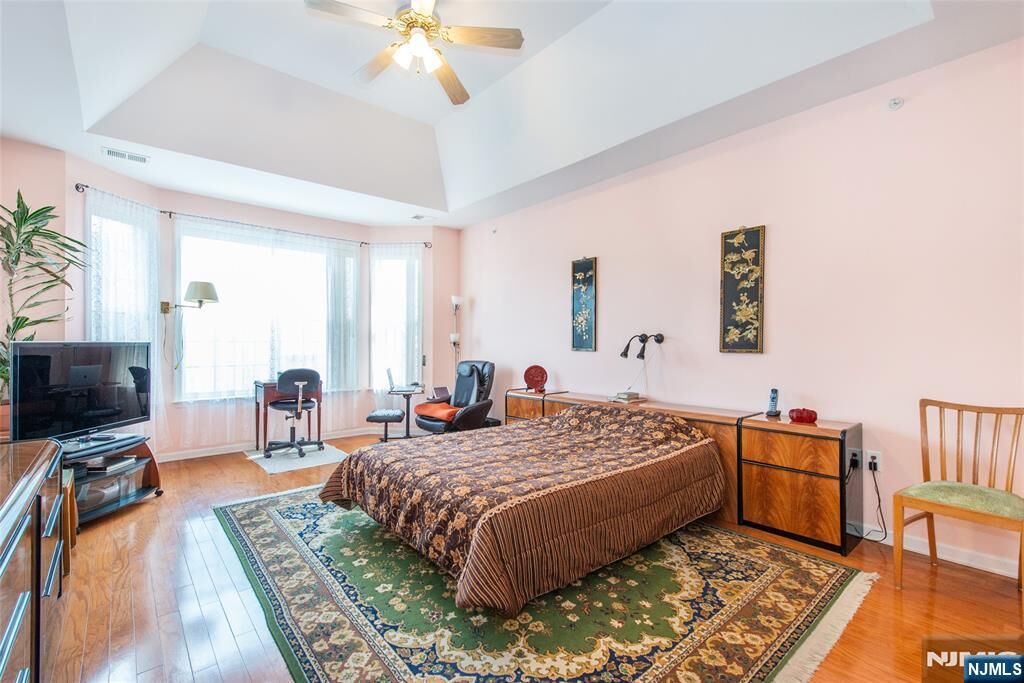 Property Photo:  9 Cliff Road  NJ 07424 