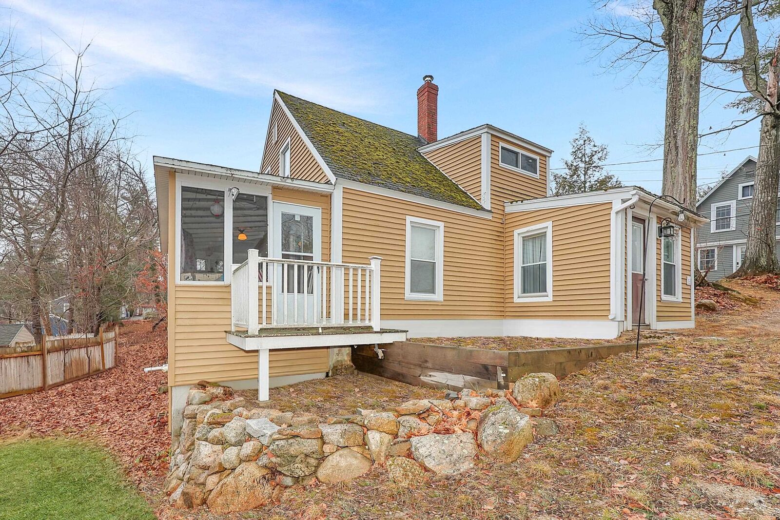 Property Photo:  6 Milford Street  NH 03031 
