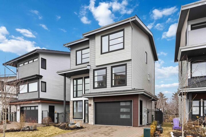 Photo de la propriété:  237 Transom Drive  NS B3M 0L7 