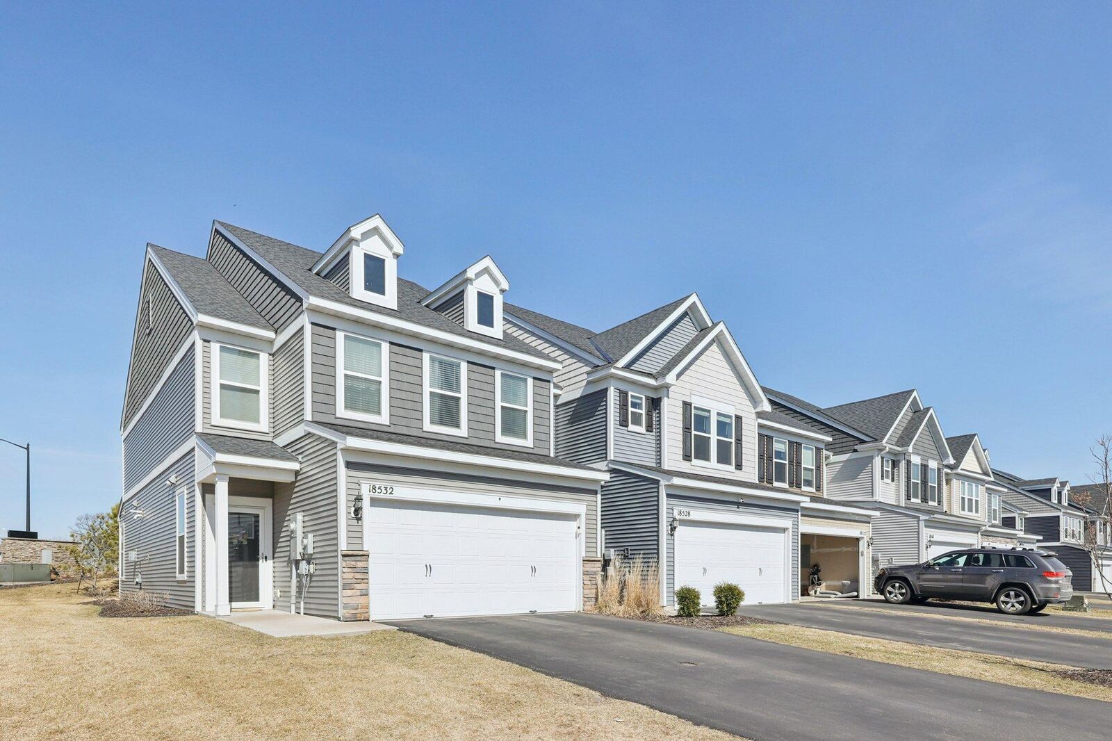 Property Photo:  18528 60th Avenue N  MN 55446 