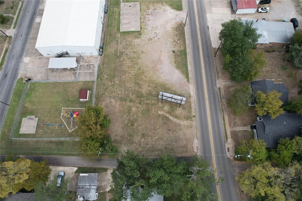 Property Photo:  443 Gilmer Street  TX 75482 