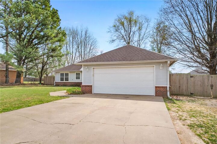 Property Photo:  297 Meeker Drive  AR 72734 