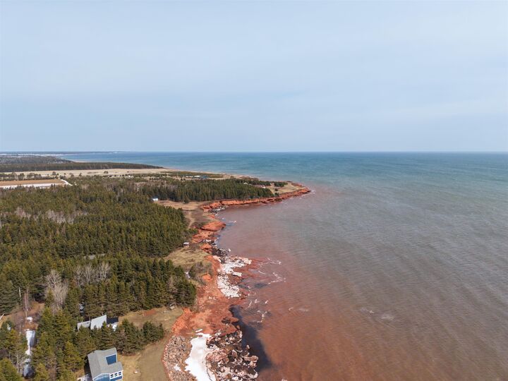 Property Photo: 109 Ocean View Crescent PE C0B 2B0