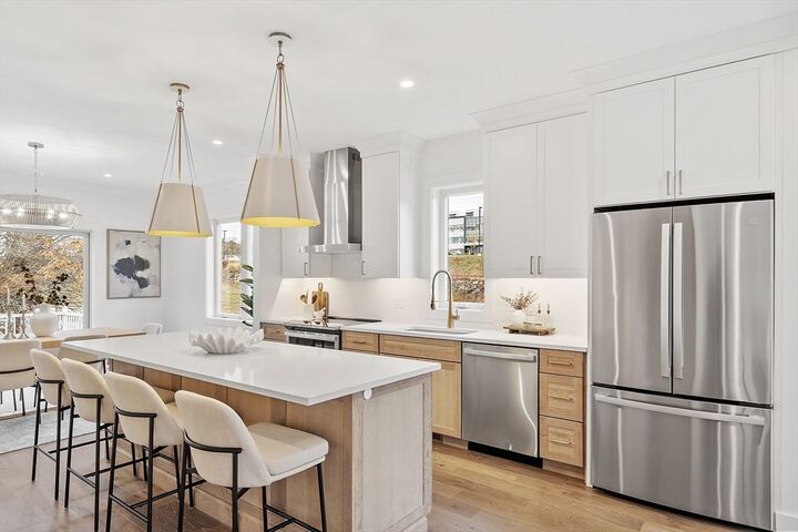 Property Photo: 225 Middlesex Turnpike 101 MA 01803