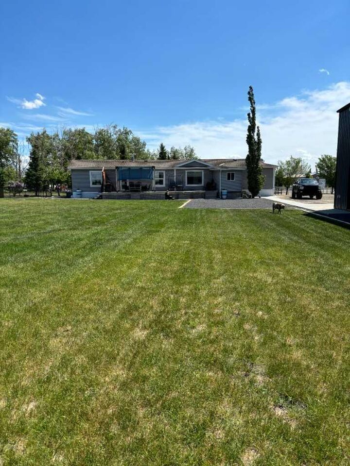 Property Photo: 270165 Range Road 291 SE AB T4B 3N6