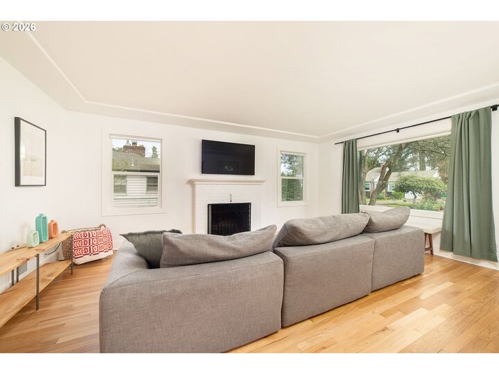 Property Photo:  1317 NE 109th Ave  OR 97220 