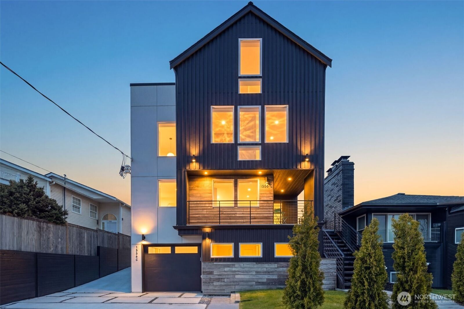 Property Photo:  1556 S Pearl Street C  WA 98108 