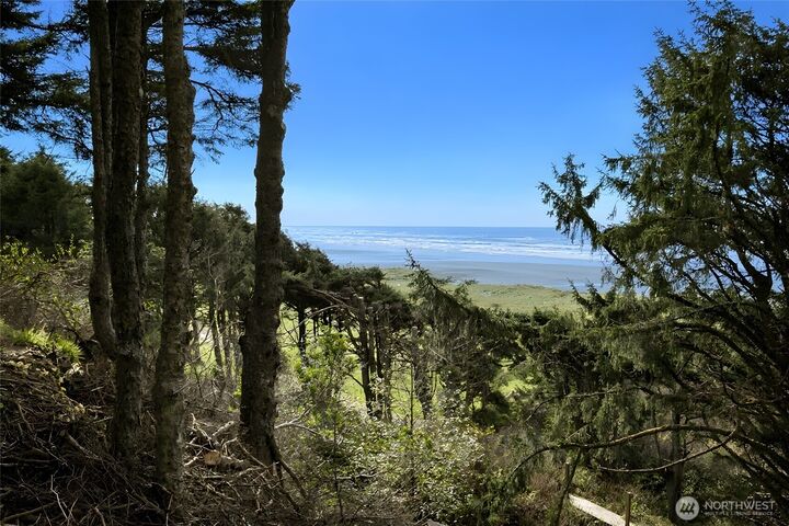 Property Photo: 47295 State Route 109 WA 98562