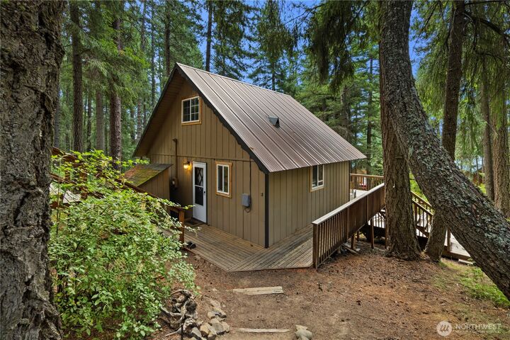 Property Photo:  61  Hideaway Drive  WA 98940 