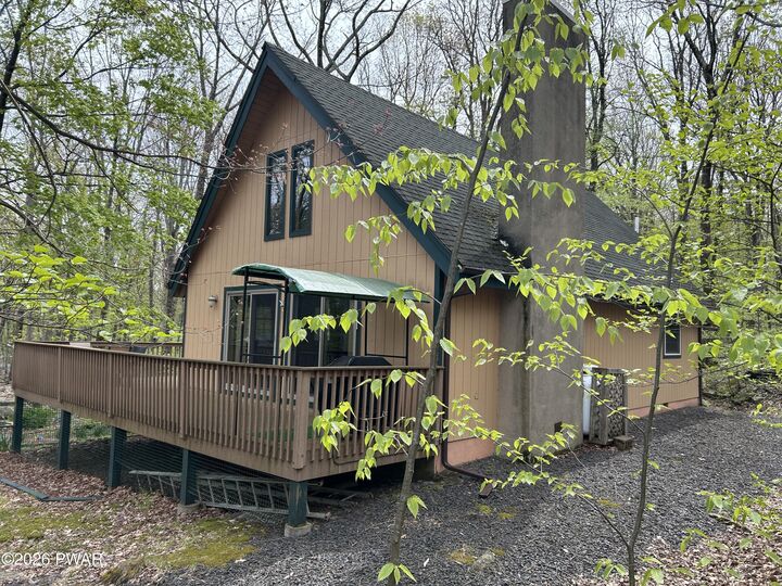 Property Photo:  802 Cedar Court  PA 18428 