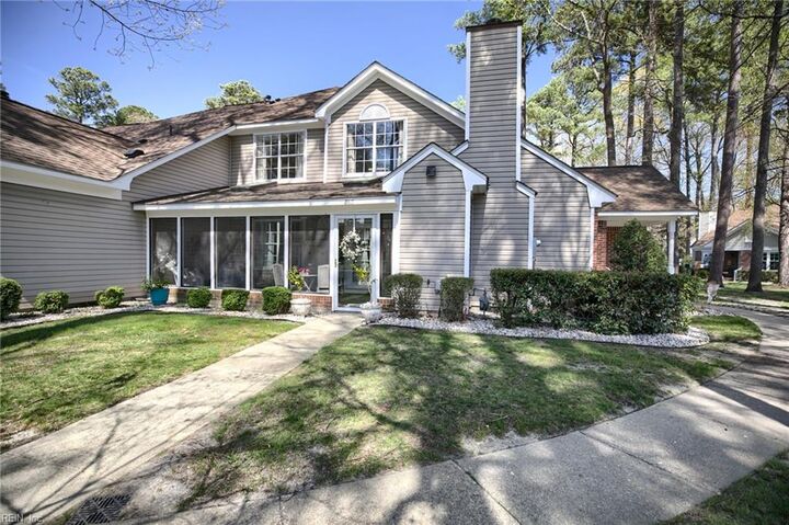 Property Photo:  862 Gleneagles Dr  VA 23602 