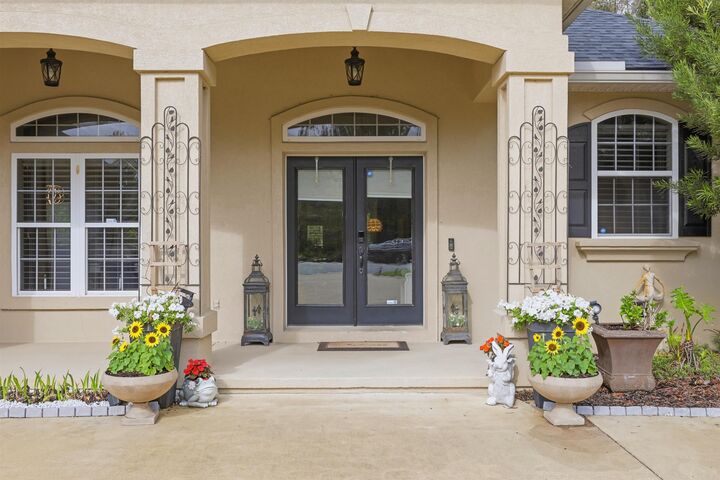 Property Photo:  417 Leotta Dr  FL 32086 