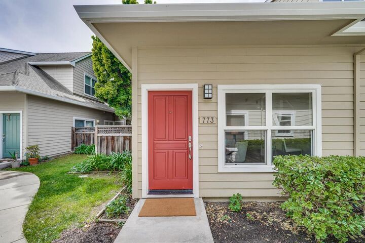 Property Photo:  773 Bryn Mawr Court 51  CA 94043 