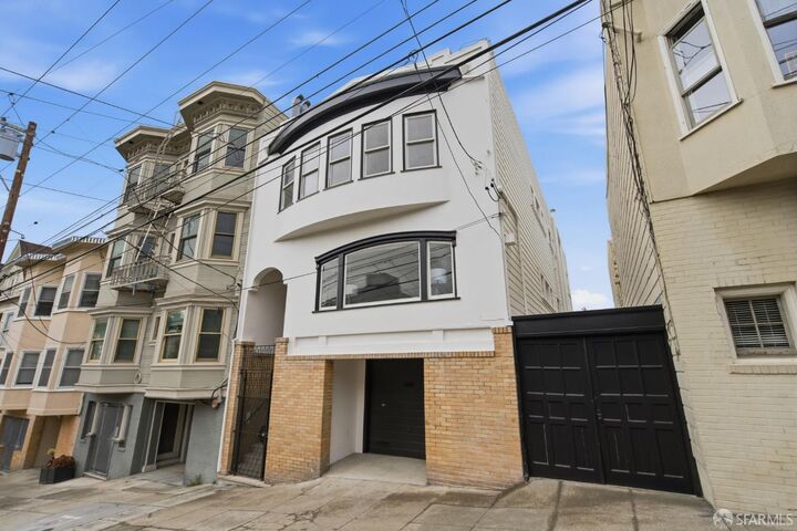 Property Photo:  161-163 Eureka Street  CA 94114 