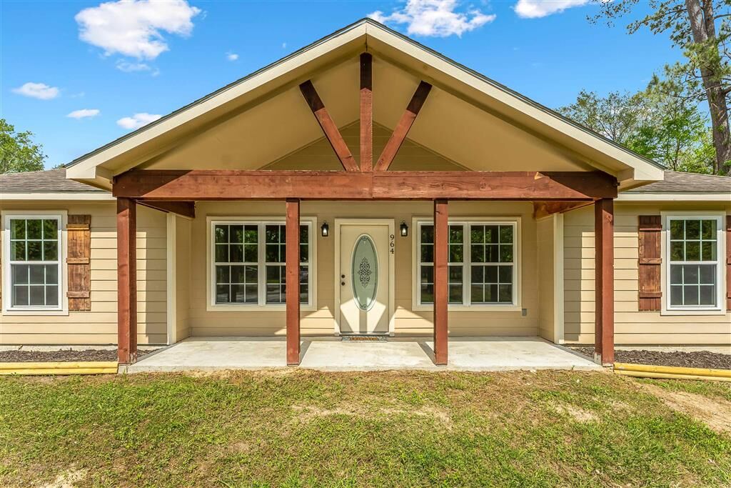 Property Photo:  964 Green Moore Rd Road  LA 70661 