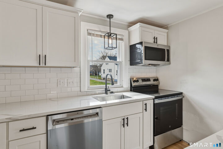 Property Photo:  140 Camp Avenue  CT 06111 