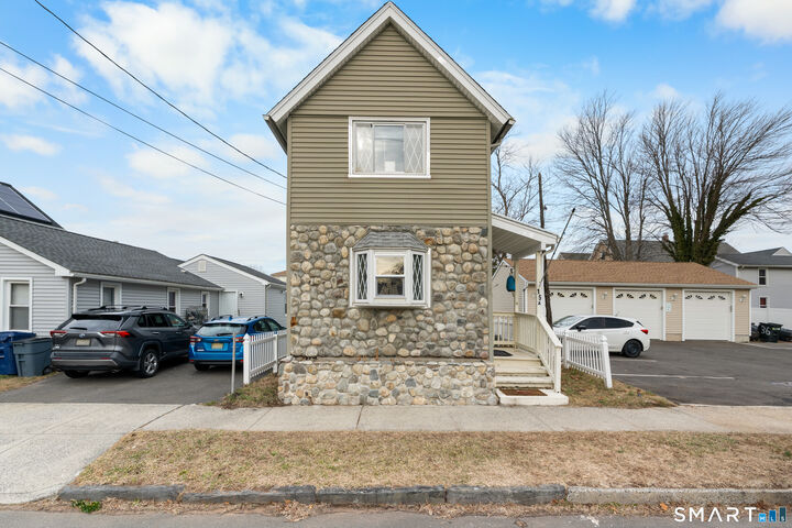 Property Photo:  15 California Street  CT 06516 