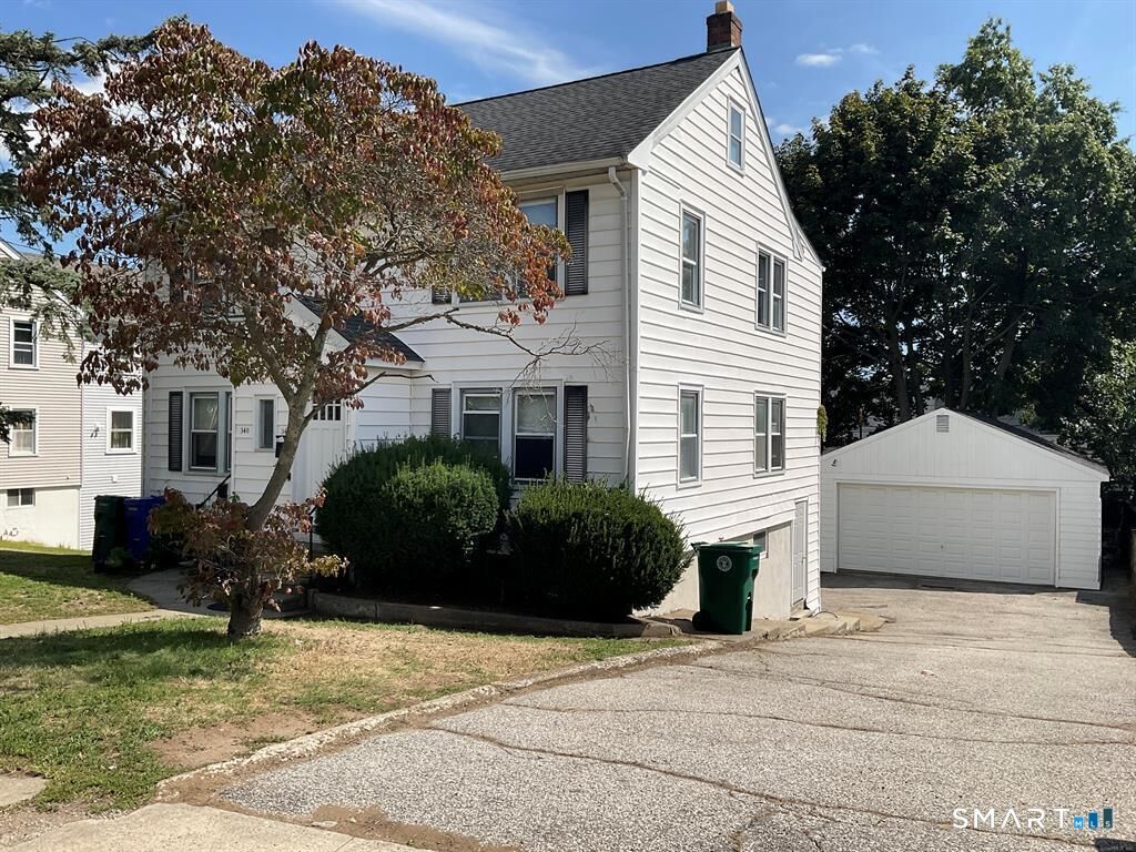 Property Photo:  340 Knowlton Street  CT 06615 