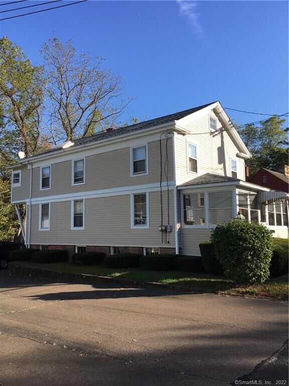 Property Photo:  110 Main Street 1  CT 06405 