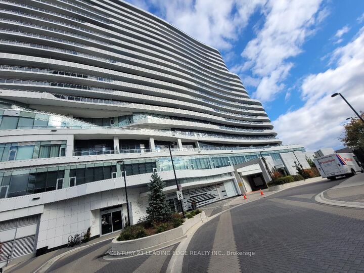 Property Photo:  2520 Eglinton Avenue W 1016  ON L5M 0Y4 