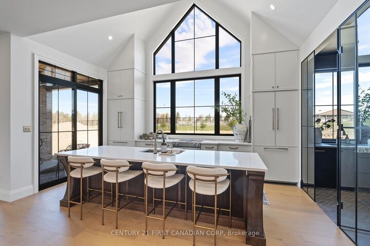 Property Photo:  208 Foxborough Place  ON N0M 2P0 