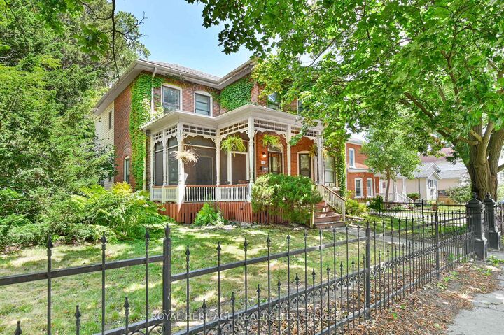 141 Foster Avenue — photo 1