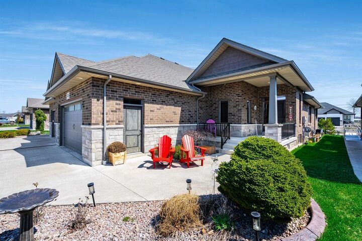 Property Photo:  33 Robin Court  ON N9Y 0E1 