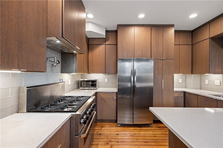 Property Photo:  4808 Lima Way  PA 15224 