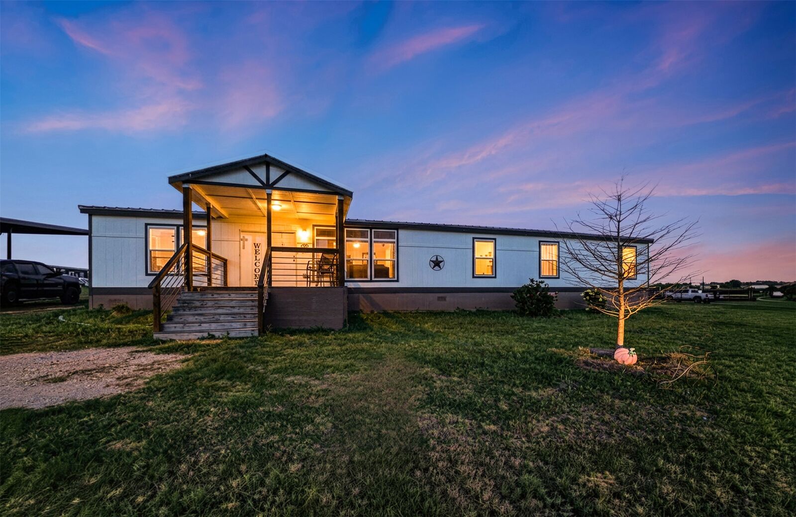 Property Photo:  2493 County Road 464  TX 78621 