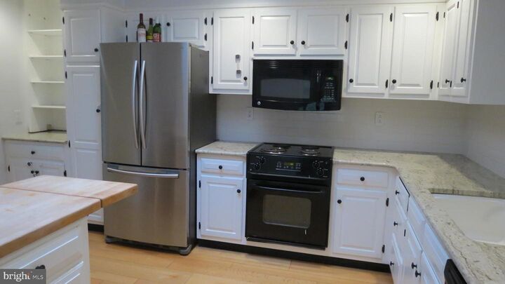 Property Photo:  436 Laurel Drive  PA 17033 