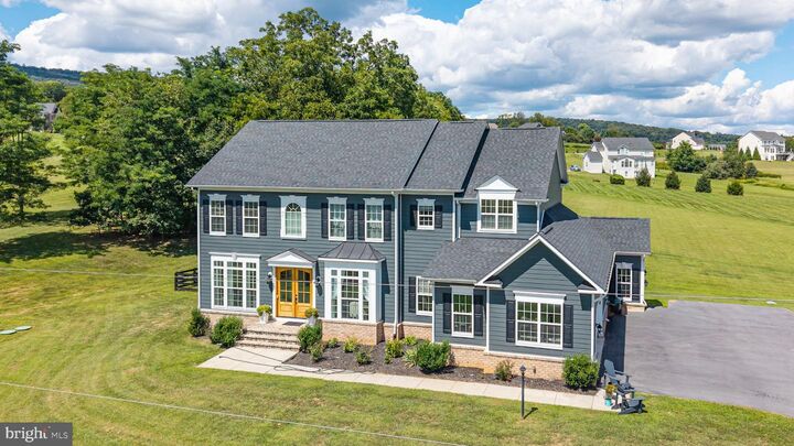 Property Photo:  35490 Sunny Ridge Road  VA 20141 