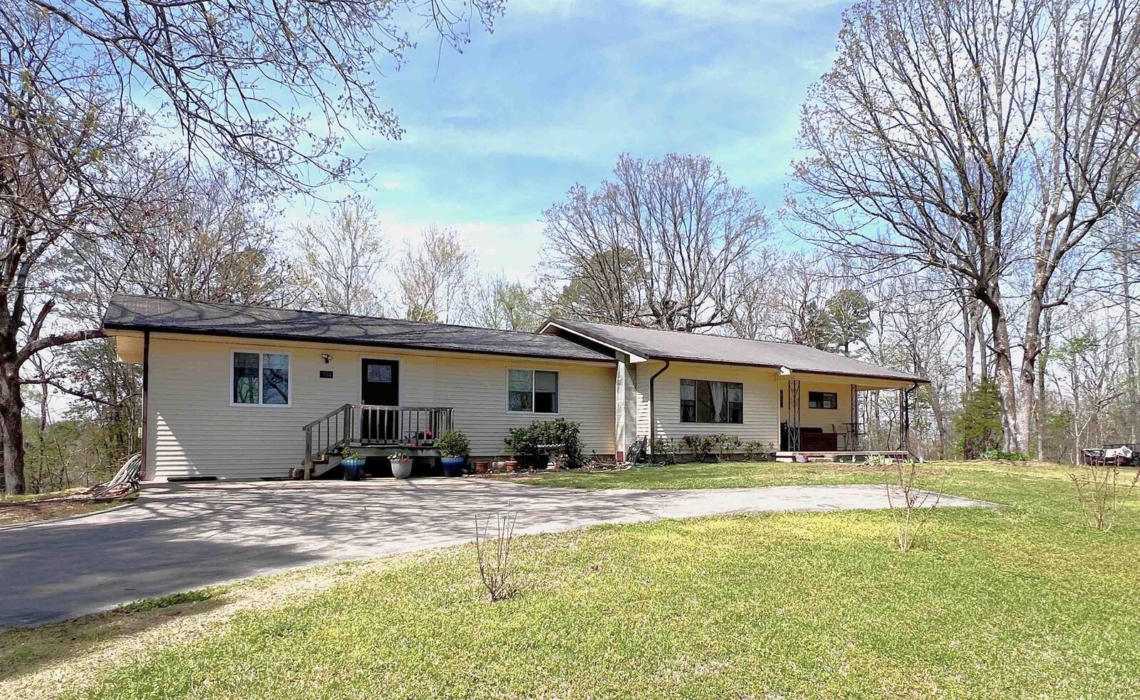 Property Photo:  304 Cozahome Road  AR 72639 