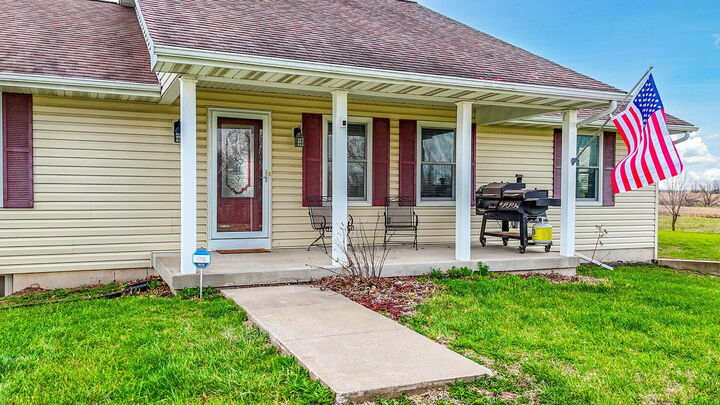 Property Photo:  1790 County Road 1815  MO 65239 