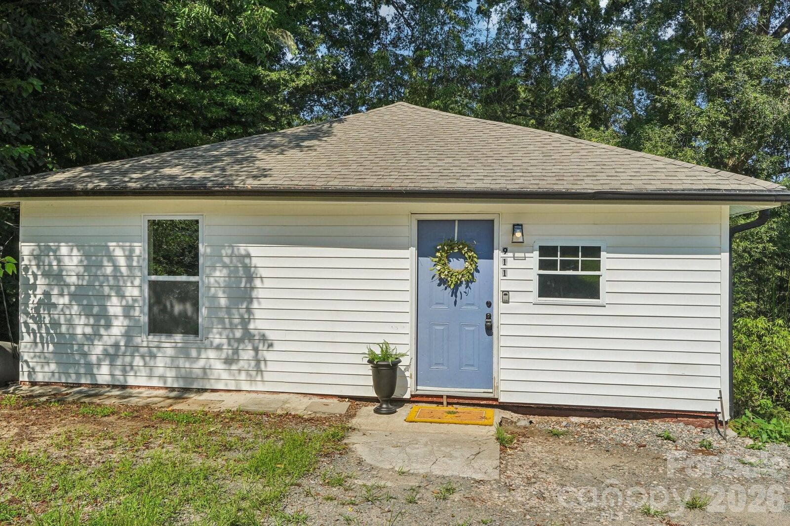 Property Photo:  911 Elm Street  NC 28081 