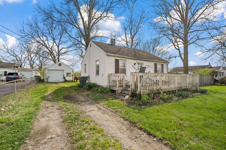 Property Photo:  1101 Rumsey Road  OH 43207 