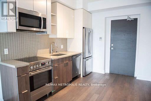 Property Photo:  33 Shore Breeze Drive 1107  ON M8V 0G1 