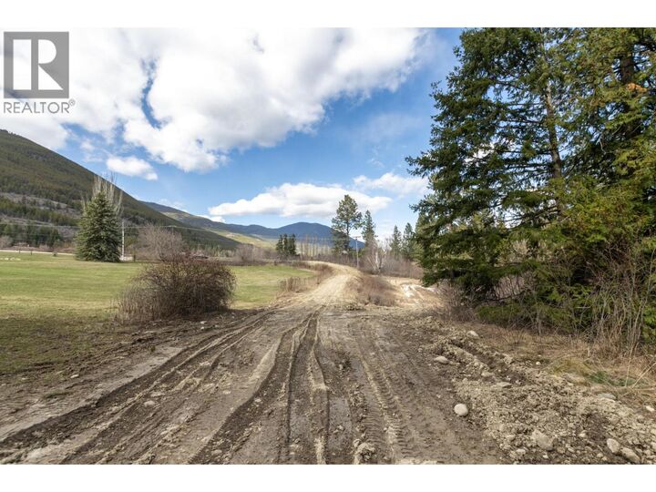 Property Photo:  1500 60 Street Southwest  BC V1E 3B3 